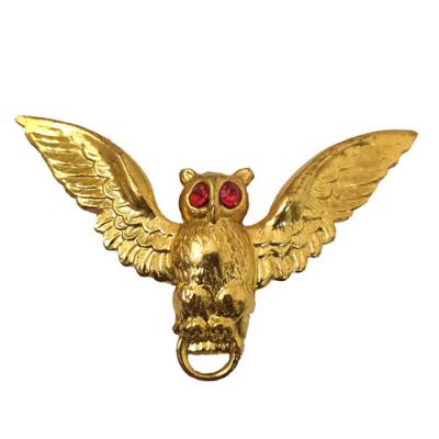 China creative cute 3d aviation airline 24k gold plated 3d owl wing cartoon badge with rhinestone for sale