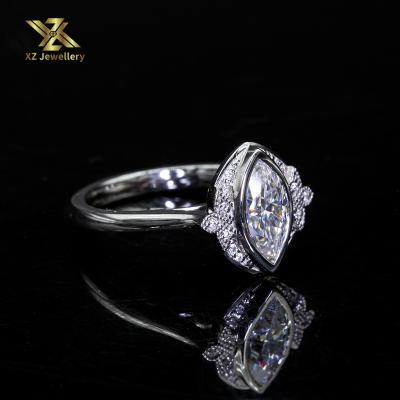 China CLASSIC customized wedding lady ring 18k colorless marquis moissanite ring for sale