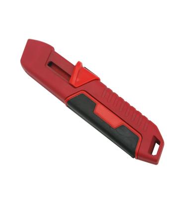 China Sharp Body Heavy Duty Rubber Handle Aluminum Alloy Utility Knife for sale