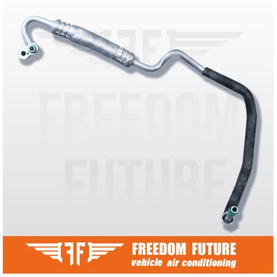 中国 64538390652 自動車 AC パイプ 92-96 BMW E32 E34 3.0L 4.0L 車用エアコンホース 販売のため