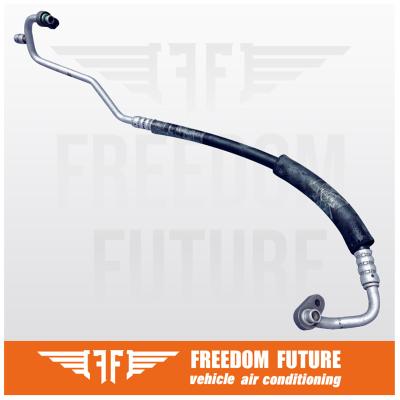 Cina Discharge AC Pipe 97762-2W800 OEM Hyundai Santa Fe 2.0 3.0L 11-14 in vendita