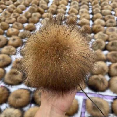 China Raccoon Accessory Snap Natural 13cm Fluffy European Fur Pom Poms On Pom For Hat Ball Rainbow Pom Poms for sale