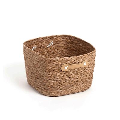 China Customized Sustainable Storage Baskets Simple Wicker Bamboo Foldable Basket With Handle for sale