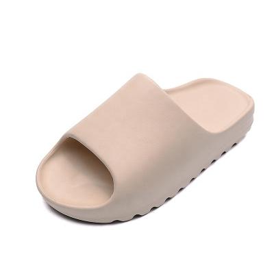 China Hot fashion trend fashion summer style designer slippers outdoor men and women non-slip customize LOGO slippers for sale