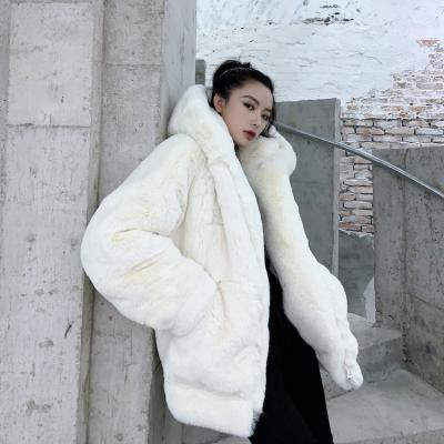 China 2022 New Women's Faux Fur Jacket Fashion Warm Casual Fox Leather Fur Coat Female Winter Short Breathable Fur Coat for sale