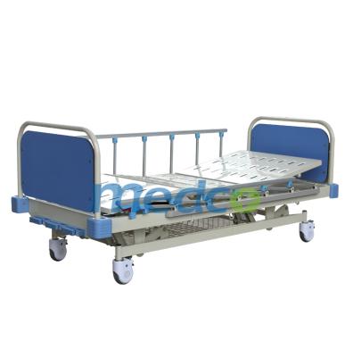 China Hospital Bed Three Functions Luxury Manual Hospital Bed With 3 Cranks for sale