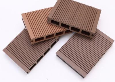 China Het In reliëf maken WPC Samengestelde Decking van koppelingsdecking 3D Tegels Plastic Bevloering Te koop