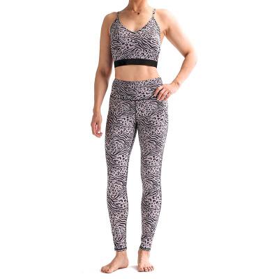 China Breathable Customized Plus Size Full Size Leopard Print Fitness Gym Sports Wear Women Yoga Set for sale