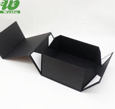 China Custom Recycled Art Paper Clamshell Magnetic Gift Box Printing Materials Luxury Black Rigid Cardboard for sale