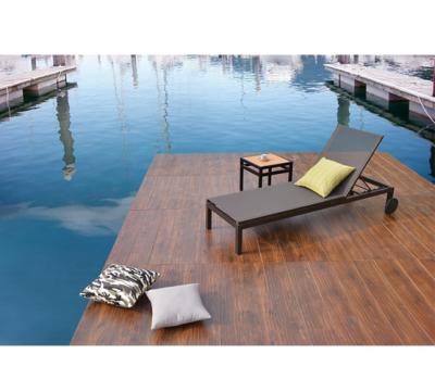 China Modern Cheap Modern Outdoor Loungers Chair Beach Sun Lounger Furniture Garden for sale