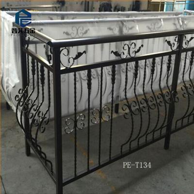 China Modern Outdoor Galvanized Steel Deck Stair Grill And Deck Iron Fence Designs For Balcony for sale