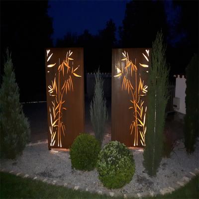 Cina Laser Cut Corten Steel Privacy Screens Exterior Decorative Customizable in vendita