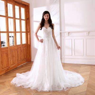 China LW4105 Sweetheart Chapel Train Sleeveless Wedding Dresses High Quality Breathable With Lace Applique Illusion Wedding Gowns for sale