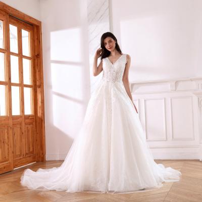 China LW4103 High Quality Breathable A Line V Neckline Chapel Train Wedding Dresses With Lace Applique V-back Beaded Wedding Gowns for sale