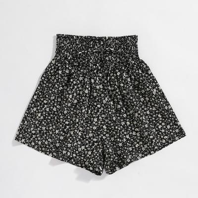 China Anti-Wrinkle Summer Floral Hot Shorts With Edge Frills Shorts Custom Designer Shorts for sale