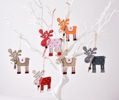 China Wooden Christmas Gift Christmas Deer Hanging Decoration for sale