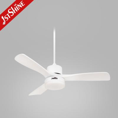 China Massivholz DC220V Schlafzimmer Deckenventilator Licht Energieeinsparung 5 Geschwindigkeit zu verkaufen