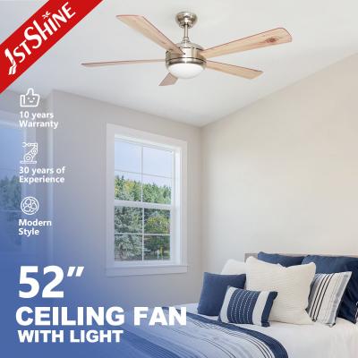 China 110-240V Ceiling Fan with Light and Remote Home Decoration Copper Motor 5 MDF Blades for sale