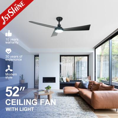 Chine Fan de plafond de lumière de Dimmable LED de 52 pouces avec vitesses à télécommande de lumières des 6 à vendre