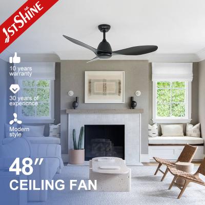 Chine Ventilateur de plafond ABS noir avec lames ABS 3* 6 réglable vitesse du vent et télécommande à vendre