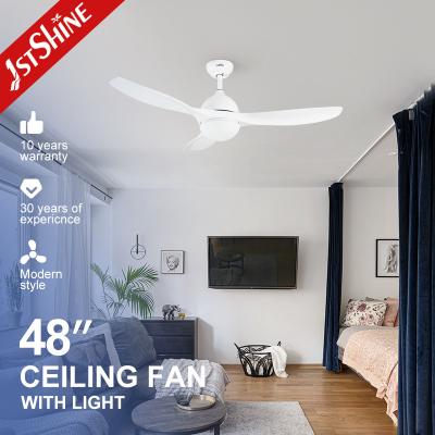 Cina Ventilatori di soffitto decorativi moderni a motore alternativo con luci 2- e motore di rame puro AC/DC in vendita