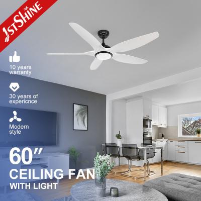 Chine Ventilateur de plafond à LED à faible bruit à 6 vitesses, moteur à courant continu à lame ABS à vendre