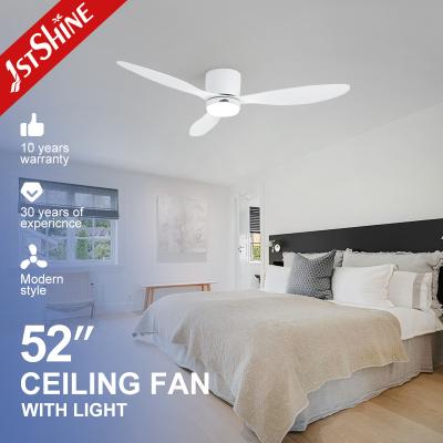 China Adjustable Remote Control Ceiling Fan with 3 Color LED Light and Flush Mount Design for sale