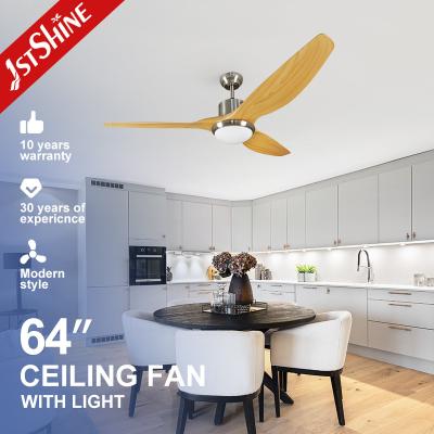 Chine Ventilateur de plafond 1stshine de design moderne avec lames en plastique ABS et lumière télécommandée à vendre