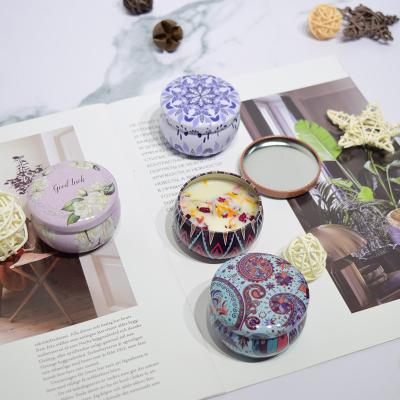 China Eco-Friendly Soy Candles Scented Luxury Private Label Scented Candle With Dried Flowers Tin Jar Scented Candles for sale