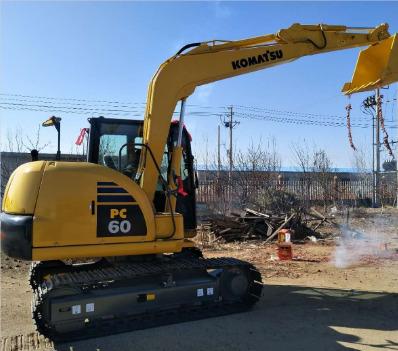 China New arrival Japan Komatsu Excavator  brand komatsu Used PC60 original factory Japan 0.35mÂ³ for sale