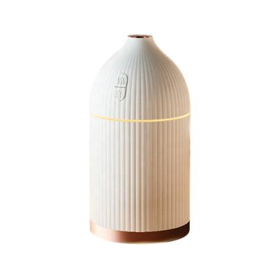 China Custom Logo Household Mini Ultrasonic Atomizer Usb Air Humidifier for Hotel Car Home School for sale