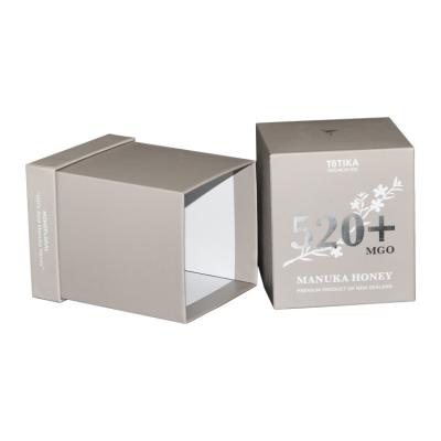 China Factory Price Factory Manufacturer Papieren Doos Paperboard Base and Lid Recyclable Cheap Bee Honey Jar Gift Box Packaging with Silver Foil Logo for sale