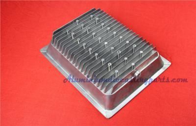 China Pulverice el disipador de calor ligero de vivienda de aluminio ligero llevado capa del LED en venta