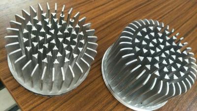 China MAÏSKOLF van de LEIDENE het Koude Aluminium Heatsink Plaatkoeler/Koud Smeedstuk Heatsink Te koop