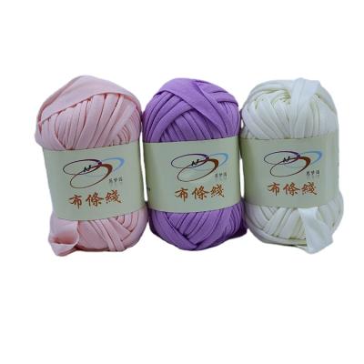 China Silky Stretchy Crochet T-shirt Yarn Bun Hand Crochet T-shirt Yarn For Knitting Bag for sale