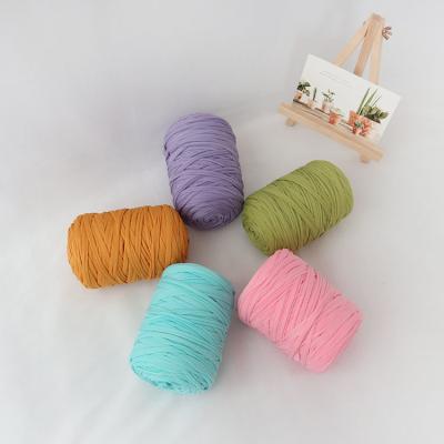 China Hand knitting anti-pilling light and silky DIY bag basket yarn polyester crochet T-shirt yarn handmade knitting yarn for sale