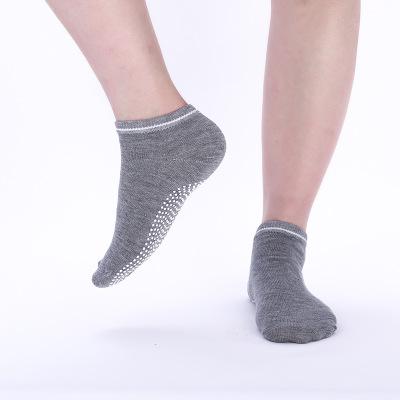 China Breathable Unisex Custom Yoga Socks Non Slip Adults Yoga Trampoline Socks for sale