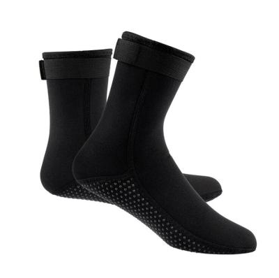 China QUICK DRY Warm Anti-skid 3mm Beach Neoprene Diving Waterproof Socks for sale