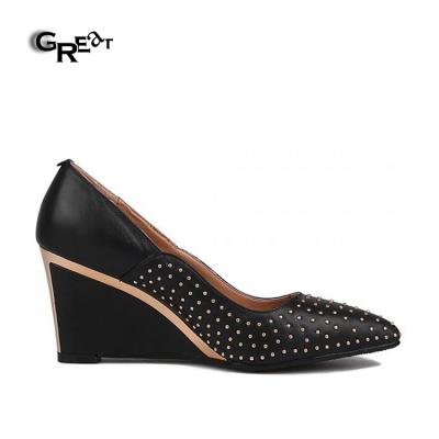 China Handmade Women's Handmade Shoes Black Leatherette Rivet Wedge Shoes for sale