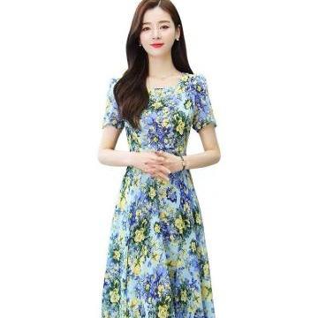 China Anti-static fashion and foreign style 2022 summer clothing spring and flower ice shredded dress short sheath women's size is slim and gorgeous lo for sale