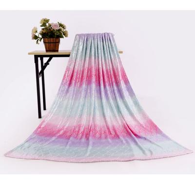 China New Design 100% Polyester Disposable Foil Printed Flannel Fleece Blanket for sale