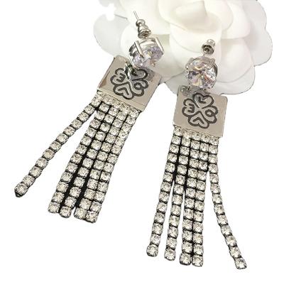 China Hotsale Famous Designer Luxury Brand Drop Earring FASHION FASHIONABLE Silver Color Plated Nightclub Style Anniversary Long Tassel Earring for sale