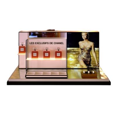 China Premium Custom Luxury Design Acrylic Perfume Bottle Desktop Cosmetic Display Stand Applicable to Specialty Stores Retail Stores for sale