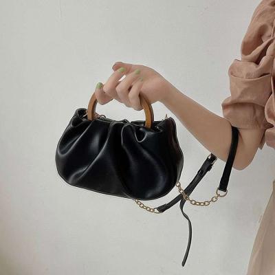 China 2021 Fashion Custom Fashion Messenger Bags Women Leather Messenger Crossbody Bag for sale