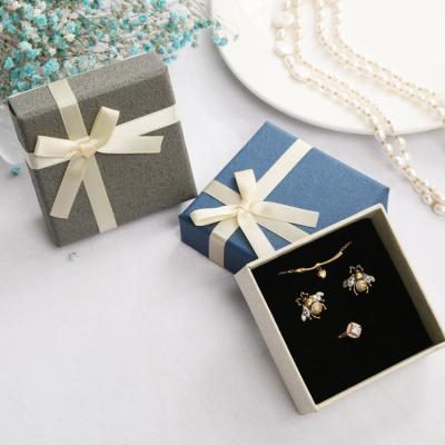 China Recyclable Custom Hard Paper Box With Lip For Bracelets And Bangles Packaging Engagement Jewelry Gift for sale