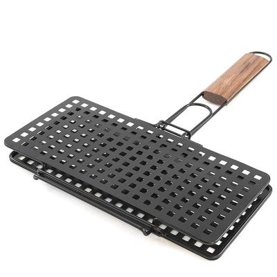 China Not Easily Cleaned Stick Grill Basket, Cheese Splint BBQ Grill Basket With Wooden Handle for sale