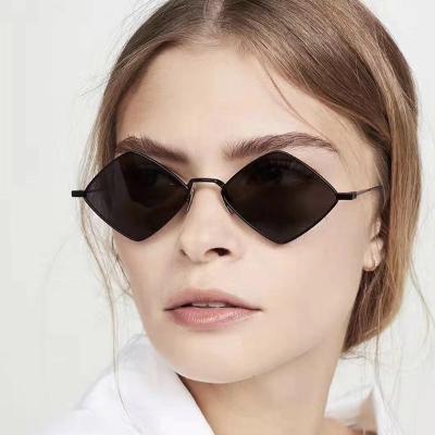 China Pilot Sunglasses Women 2022 Retro Men Brand New Luxury Outdoor Gafas De Sol Classic Metal Personality Polygon Sun Glass for sale