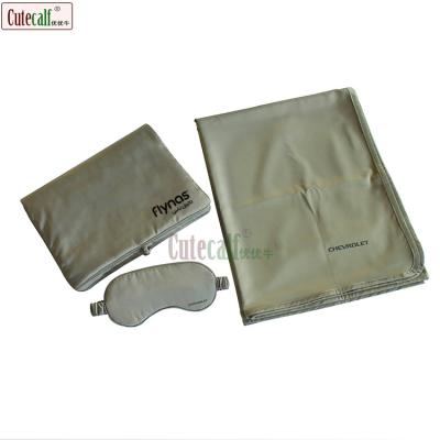 China Elegant Hot-selling Luxury Silk Gift Set Custom Silk Promotional Gift Cover Eye Mask Bag for sale