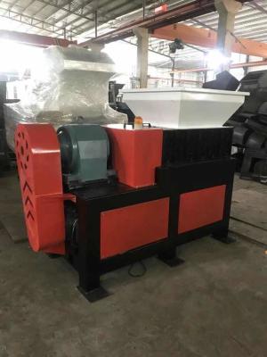 China Solid waste recycler Shredder Machine for Tire /metal/can/cloth/CD all kinds of waste grinder factory cheap to worldwide for sale