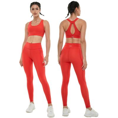 China Anti-UV High Quality Red Women Outdoor Exercise Training Cross Back Sports Bra Yoga Wear for sale